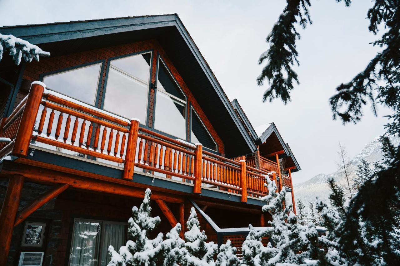 A Bear And Bison Country Inn Canmore Zewnętrze zdjęcie