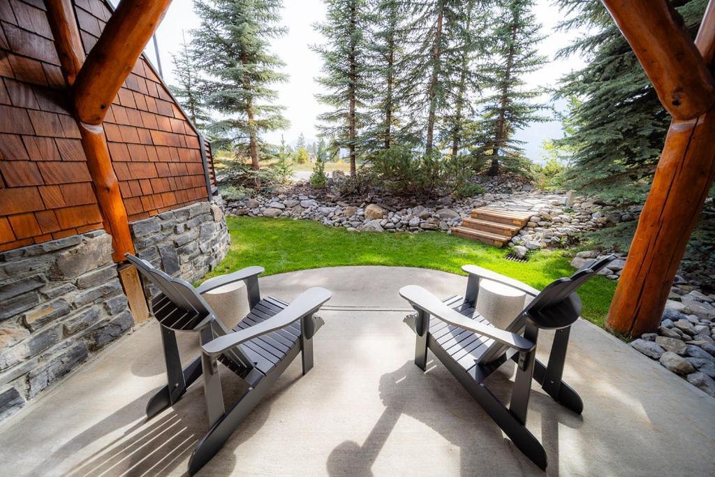 A Bear And Bison Country Inn Canmore Zewnętrze zdjęcie