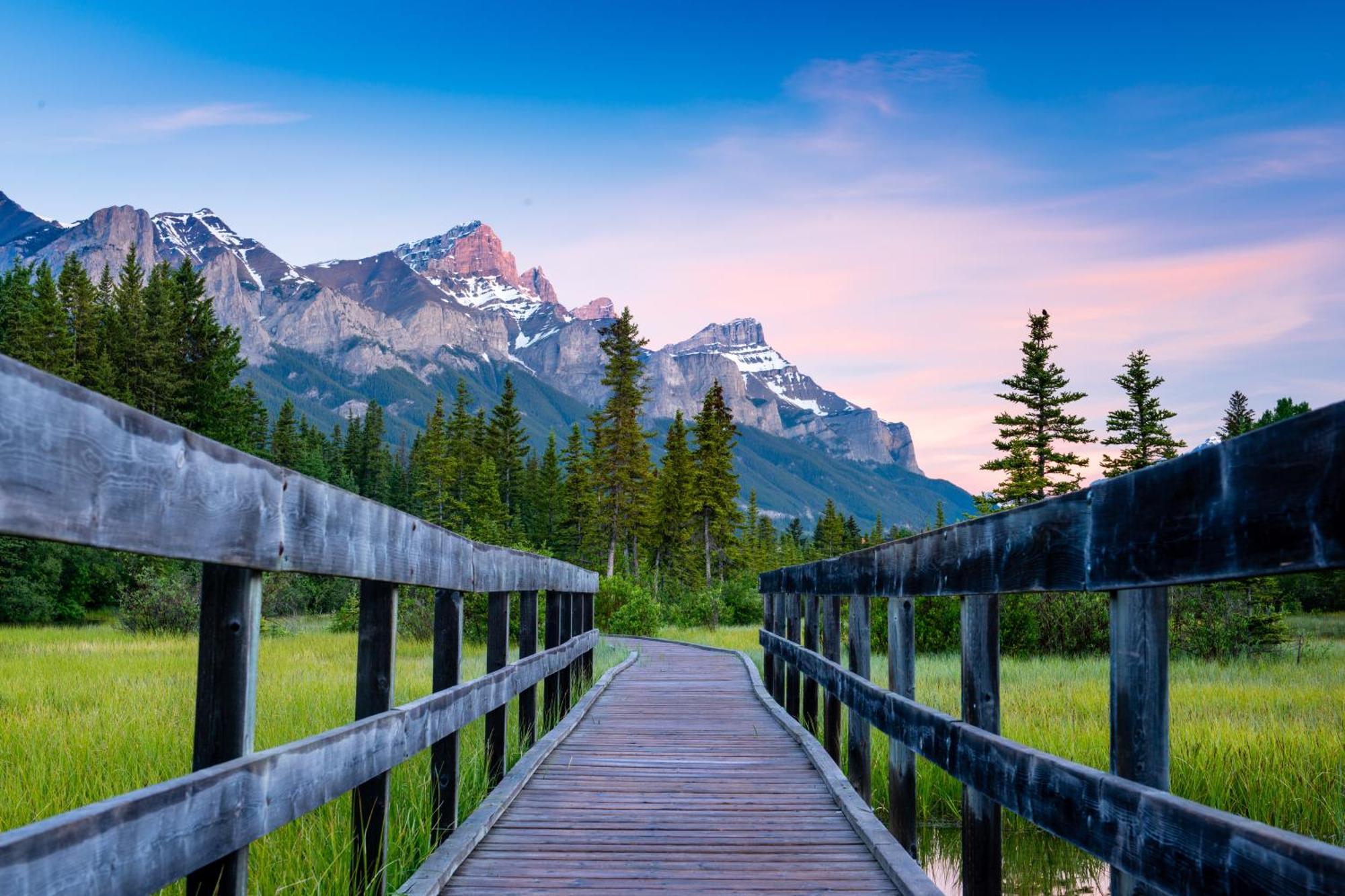 A Bear And Bison Country Inn Canmore Zewnętrze zdjęcie