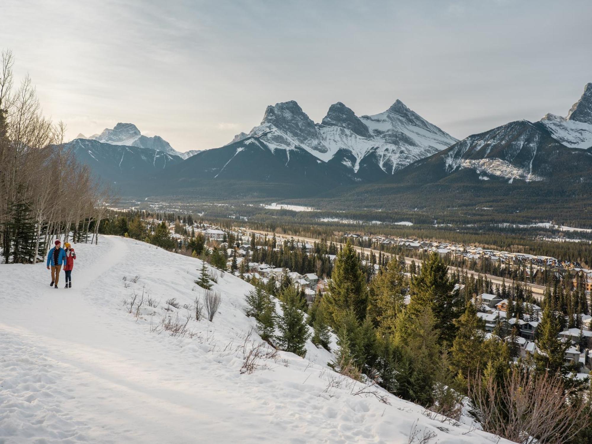 A Bear And Bison Country Inn Canmore Zewnętrze zdjęcie