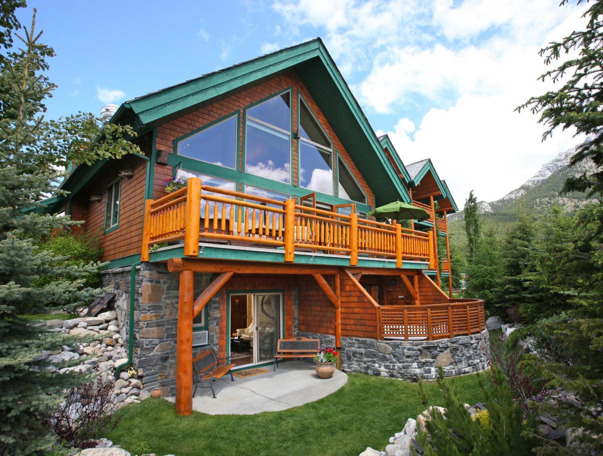 A Bear And Bison Country Inn Canmore Zewnętrze zdjęcie